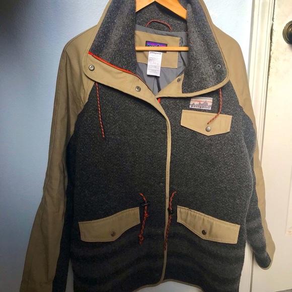 Patagonia Jackets & Blazers - Patagonia reclaimed wool parka